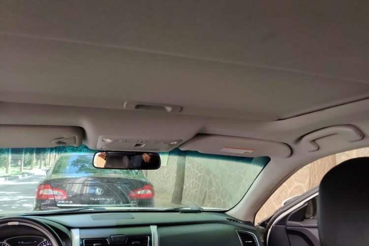 Used Nissan Teana 2013 2.0L XL Comfort Edition Headliner