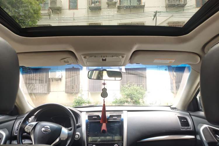Used Nissan Teana 2013 2.0L XL Comfort Edition Headliner