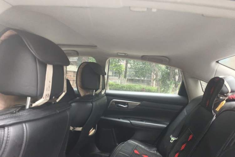 Used Nissan Teana 2013 2.0L XL Comfort Edition Headliner