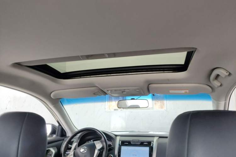 Used Nissan Teana 2013 2.5L XL Leading Edition Headliner