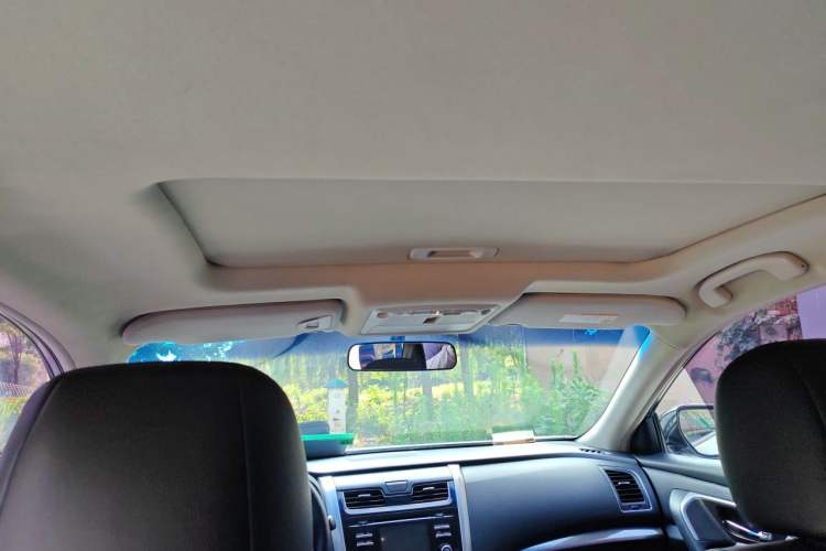 Used Nissan Teana 2013 2.0L XL Comfort Edition Headliner