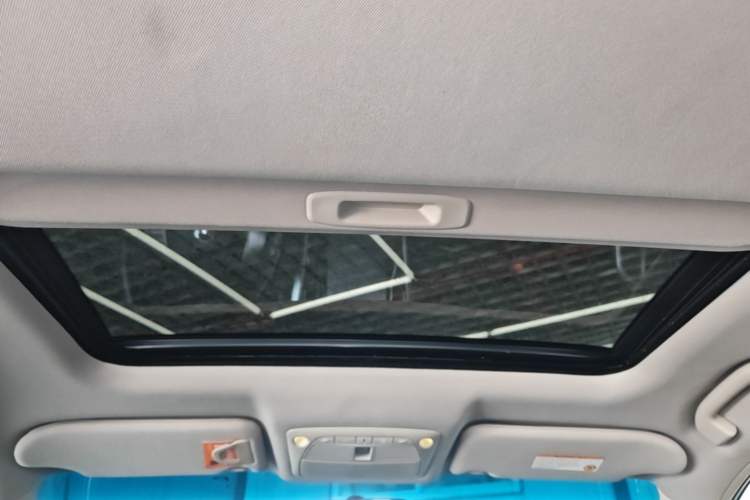 Used Nissan Teana 2013 2.0L XL Comfort Edition Headliner