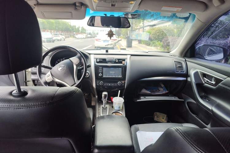 Used Nissan Teana 2013 2.0L XL Comfort Edition Headliner