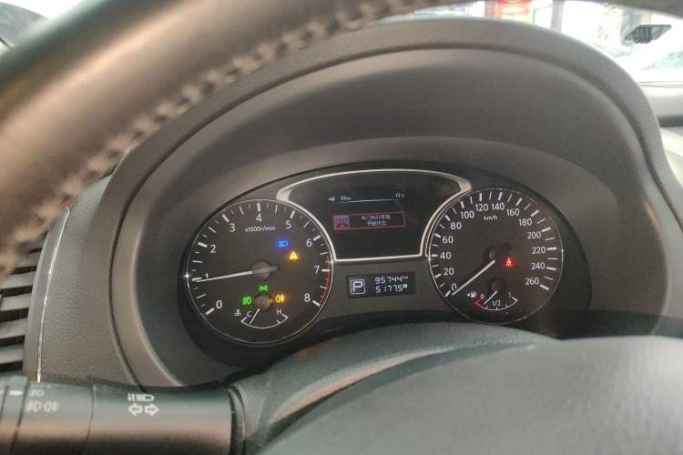 Used Nissan Teana 2013 2.0L XL Comfort Edition Instrument Cluster