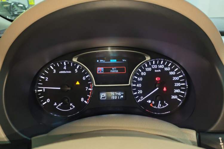 Used Nissan Teana 2013 2.0L XL Comfort Edition Instrument Cluster