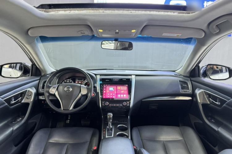 Used Nissan Teana 2013 2.0L XL Comfort Edition Interior 1