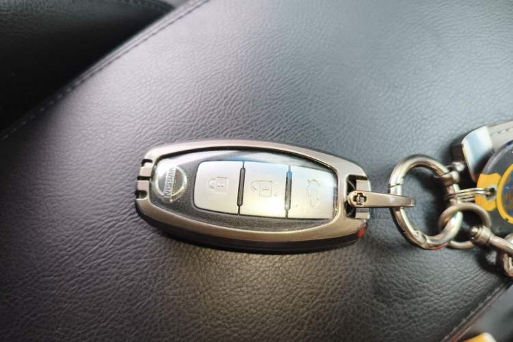 Used Nissan Teana 2013 2.0L XL Comfort Edition Interior 1