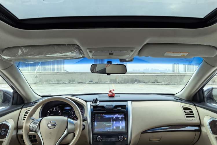 Used Nissan Teana 2013 2.0L XE Fashion Edition Interior 2