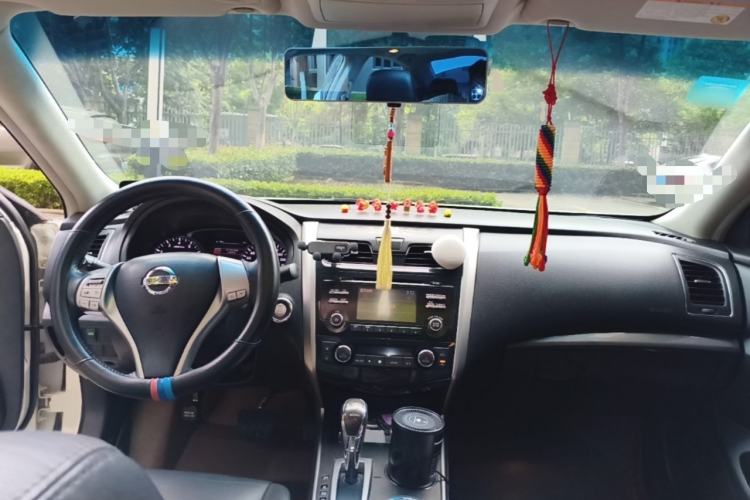 Used Nissan Teana 2013 2.0L XL Comfort Edition Interior 2