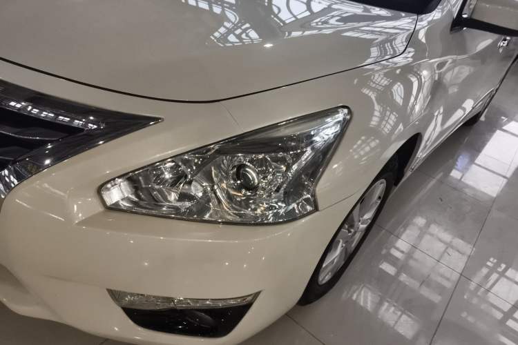 Used Nissan Teana 2013 2.0L XL Comfort Edition Left Front Headlight