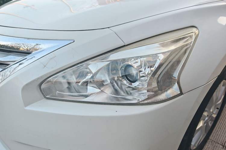 Used Nissan Teana 2013 2.0L XL Comfort Edition Left Front Headlight