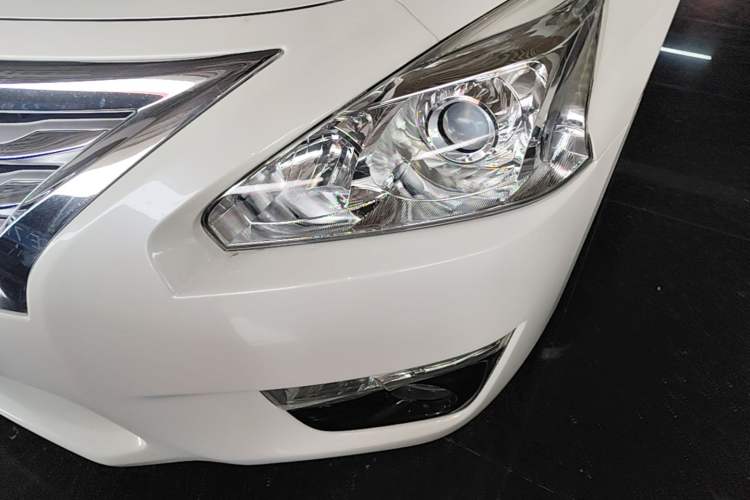 Used Nissan Teana 2013 2.0L XL Comfort Edition Left Front Headlight