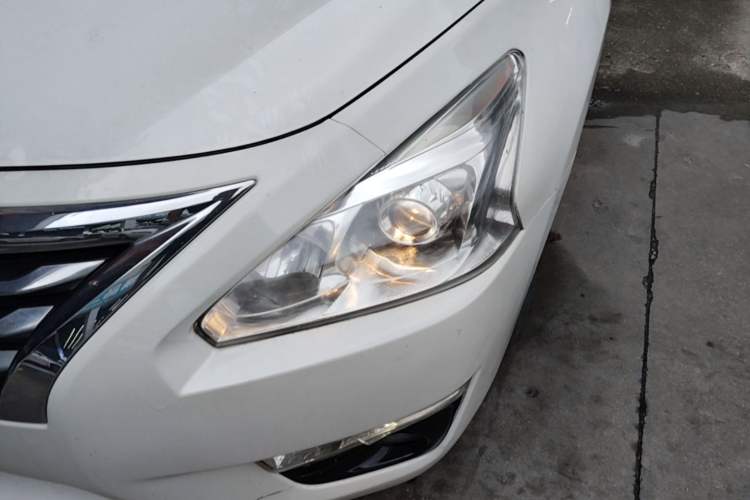 Used Nissan Teana 2013 2.0L XL Comfort Edition Left Front Headlight