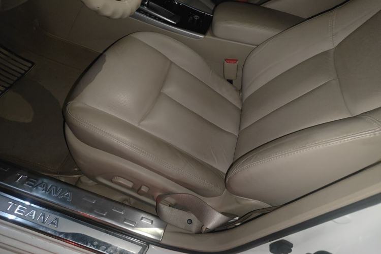 Used Nissan Teana 2013 2.0L XL Comfort Edition Left Front Seat