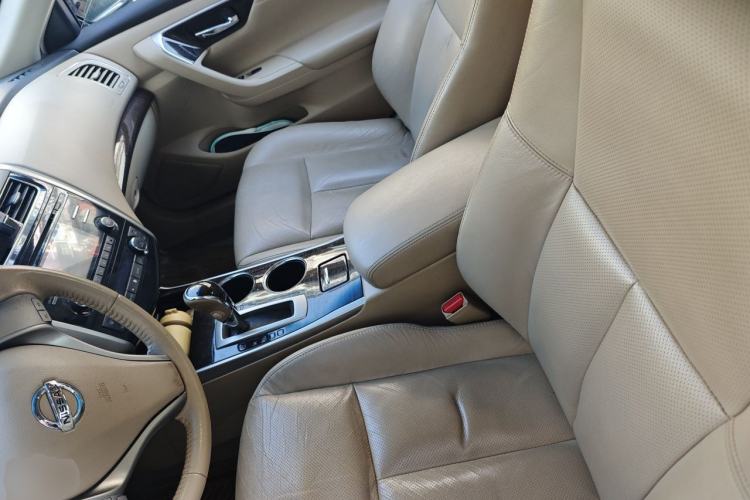 Used Nissan Teana 2013 2.0L XL Comfort Edition Left Front Seat