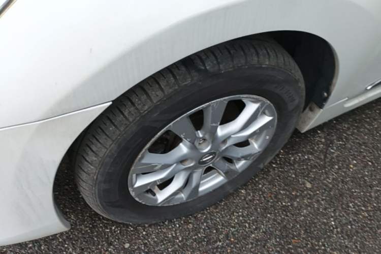 Used Nissan Teana 2013 2.0L XL Comfort Edition Left Front Wheel Hub