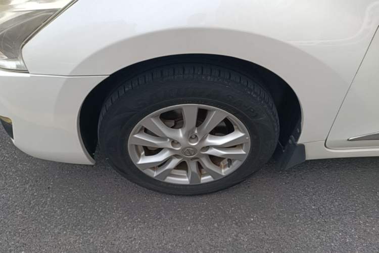 Used Nissan Teana 2013 2.0L XL Comfort Edition Left Front Wheel Hub