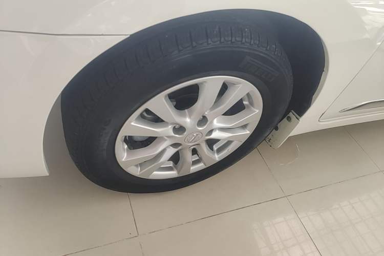 Used Nissan Teana 2013 2.0L XE Fashion Edition Left Front Wheel Hub