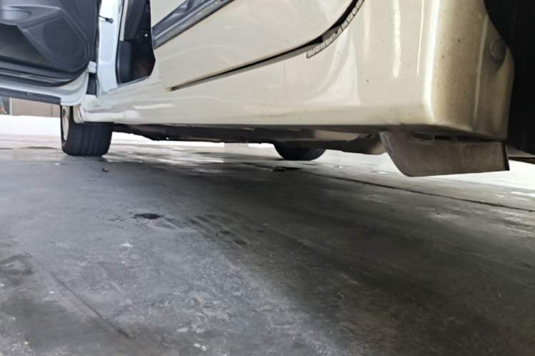 Used Nissan Teana 2013 2.0L XL Comfort Edition Left Side Sill