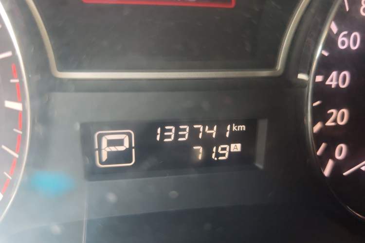 Used Nissan Teana 2013 2.0L XL Comfort Edition Odometer Close Up