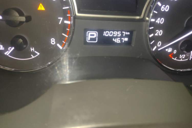 Used Nissan Teana 2013 2.0L XL Comfort Edition Odometer Close Up