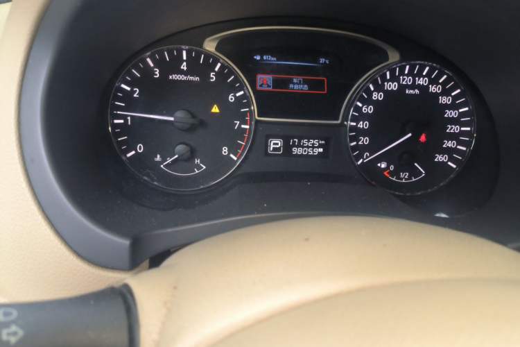Used Nissan Teana 2013 2.0L XL Comfort Edition Odometer Close Up
