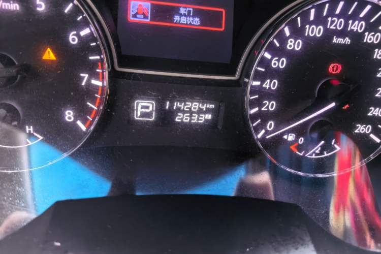 Used Nissan Teana 2013 2.0L XL Comfort Edition Odometer Close Up