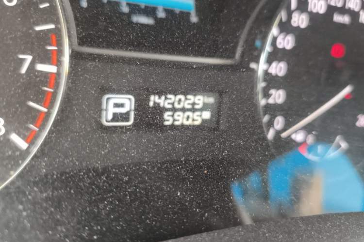 Used Nissan Teana 2013 2.0L XL Comfort Edition Odometer Close Up