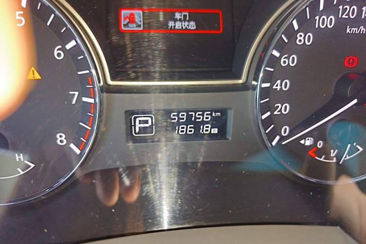 Used Nissan Teana 2013 2.0L XL Comfort Edition Odometer Close Up