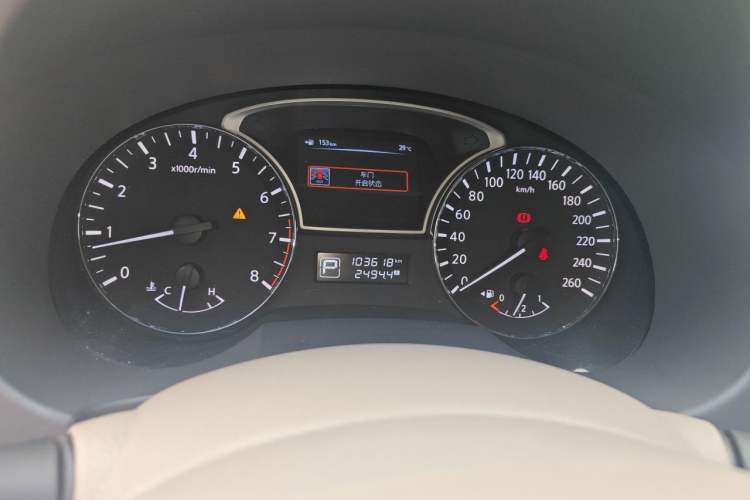 Used Nissan Teana 2013 2.5L XL Leading Edition Odometer Close Up