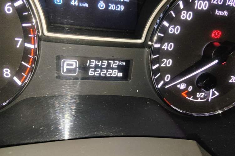 Used Nissan Teana 2013 2.0L XE Fashion Edition Odometer Close Up