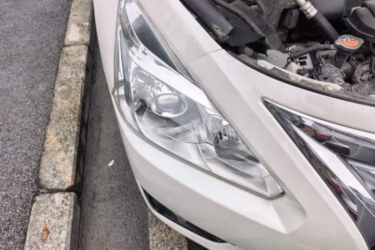 Used Nissan Teana 2013 2.0L XL Comfort Edition Right Front Headlight