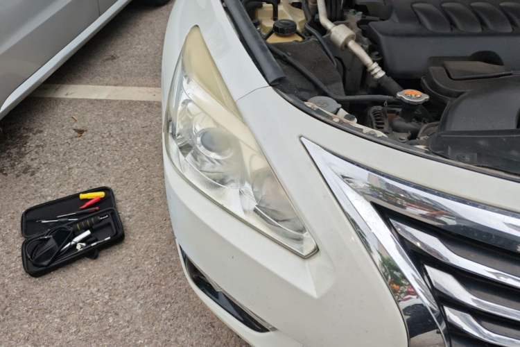 Used Nissan Teana 2013 2.0L XL Comfort Edition Right Front Headlight