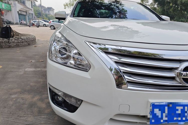 Used Nissan Teana 2013 2.0L XL Comfort Edition Right Front Headlight