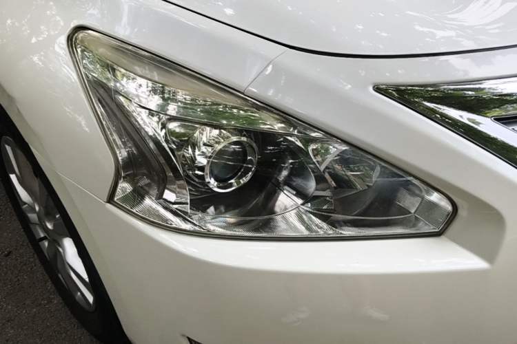 Used Nissan Teana 2013 2.0L XL Comfort Edition Right Front Headlight