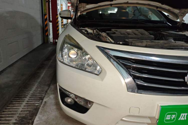 Used Nissan Teana 2013 2.0L XL Comfort Edition Right Front Headlight