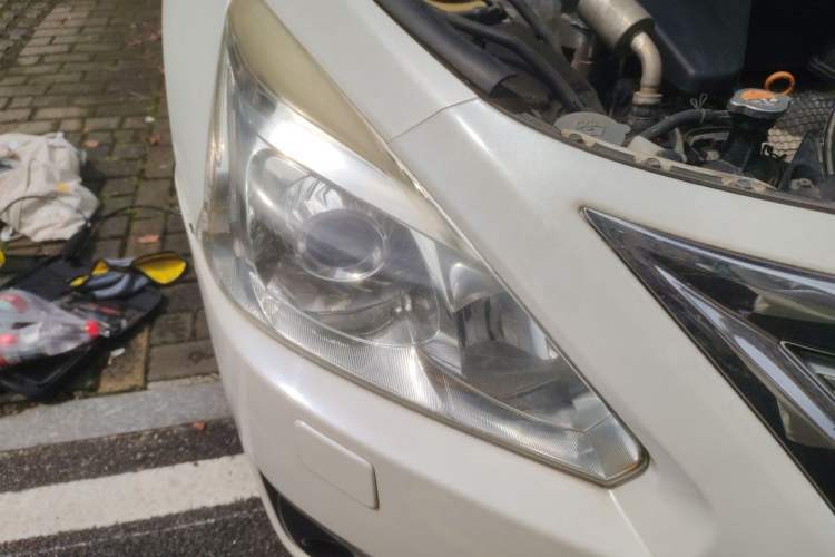 Used Nissan Teana 2013 2.5L XL Leading Edition Right Front Headlight