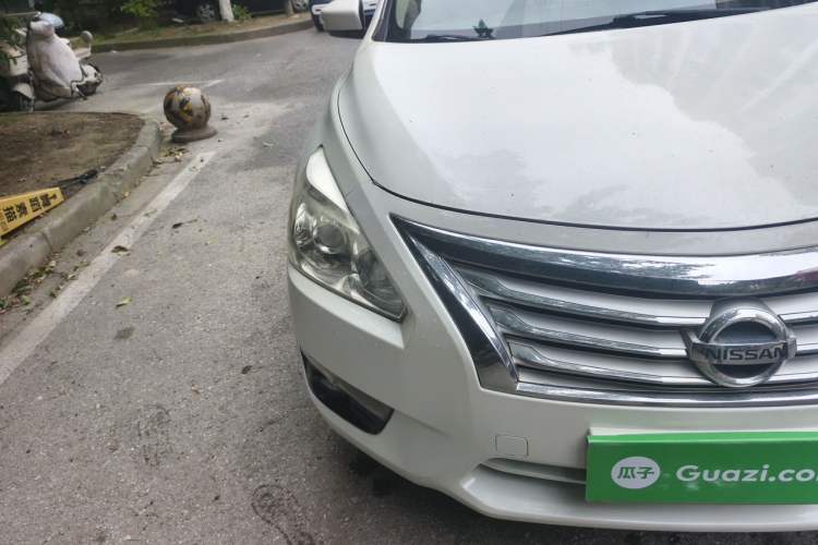 Used Nissan Teana 2013 2.0L XL Comfort Edition Right Front Headlight