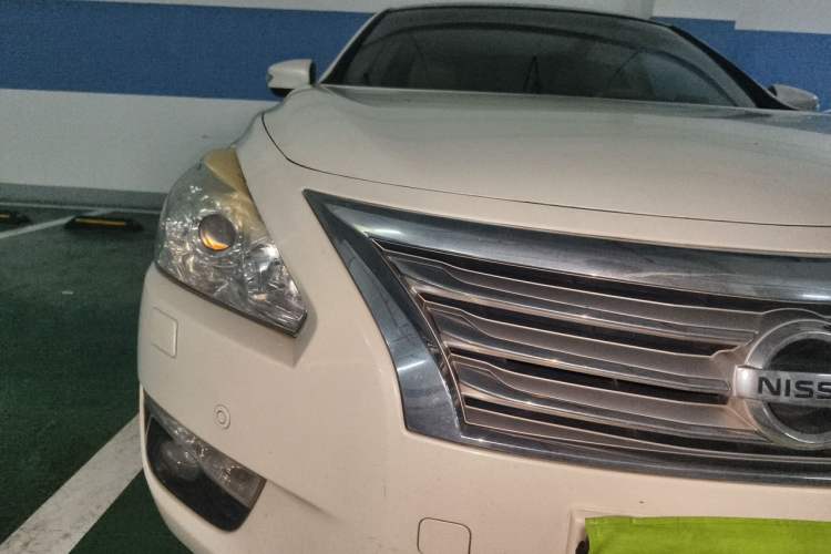 Used Nissan Teana 2013 2.5L XL Leading Edition Right Front Headlight