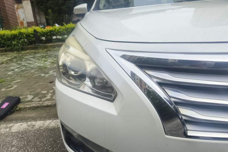 Used Nissan Teana 2013 2.0L XL Comfort Edition Right Front Headlight