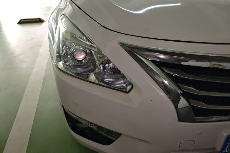 Used Nissan Teana 2013 2.0L XL Comfort Edition Right Front Headlight