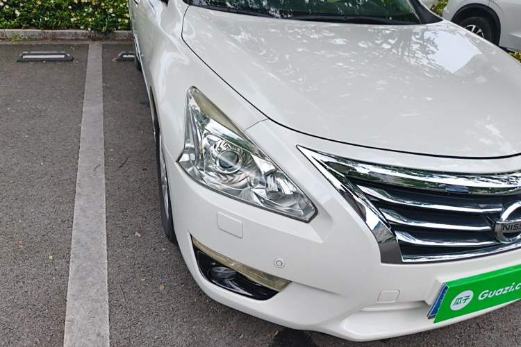 Used Nissan Teana 2013 2.5L XL Leading Edition Right Front Headlight