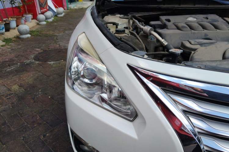 Used Nissan Teana 2013 2.0L XL Comfort Edition Right Front Headlight