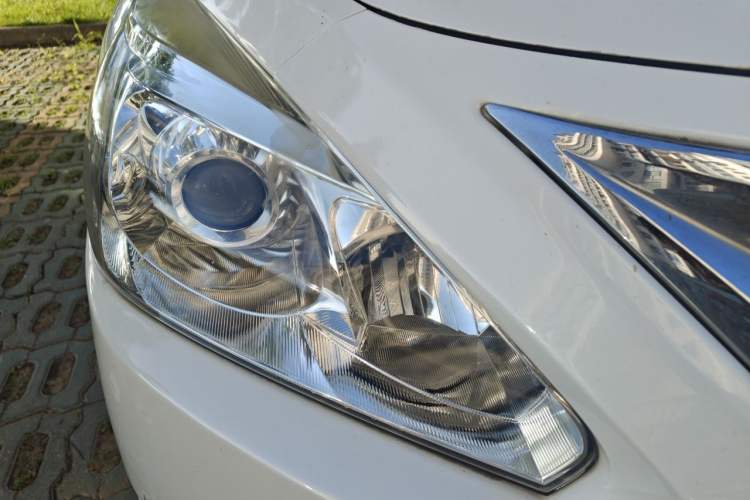 Used Nissan Teana 2013 2.0L XL-NAVI Smart Navigation Edition Right Front Headlight