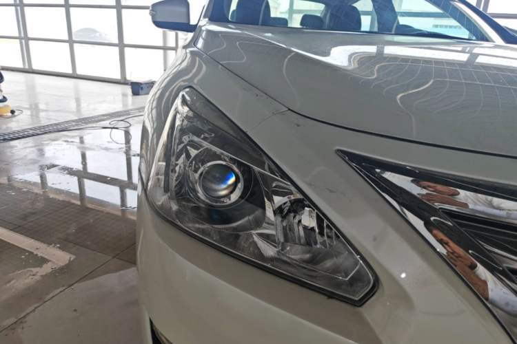 Used Nissan Teana 2013 2.0L XL Comfort Edition Right Front Headlight