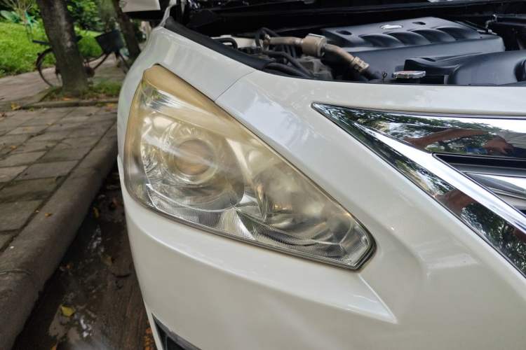 Used Nissan Teana 2013 2.0L XL Comfort Edition Right Front Headlight