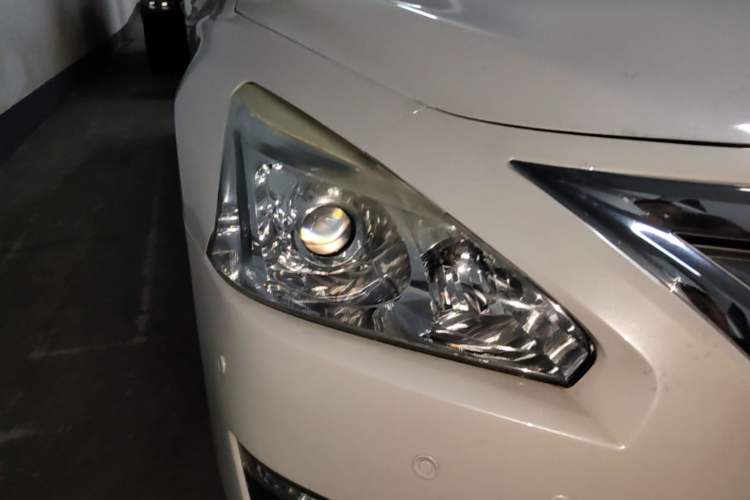 Used Nissan Teana 2013 2.0L XE Fashion Edition Right Front Headlight