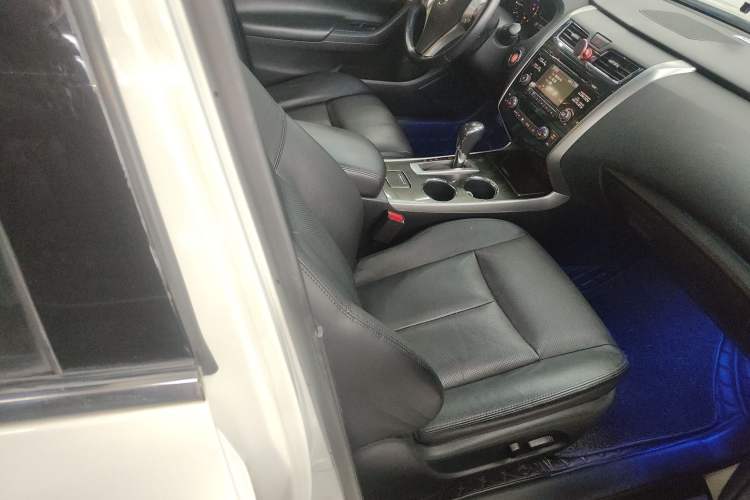 Used Nissan Teana 2013 2.0L XL Comfort Edition Right Front Seat