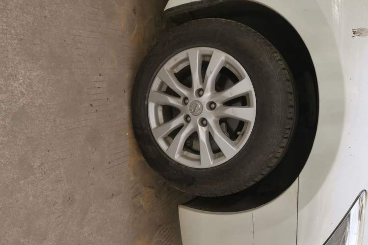 Used Nissan Teana 2013 2.0L XL Comfort Edition Right Front Wheel Hub