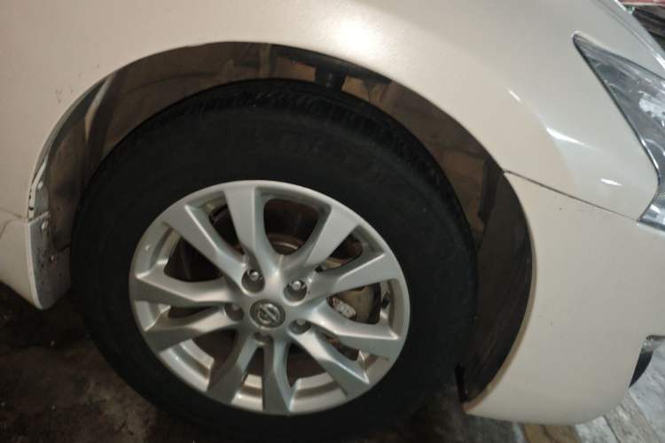 Used Nissan Teana 2013 2.0L XL Comfort Edition Right Front Wheel Hub